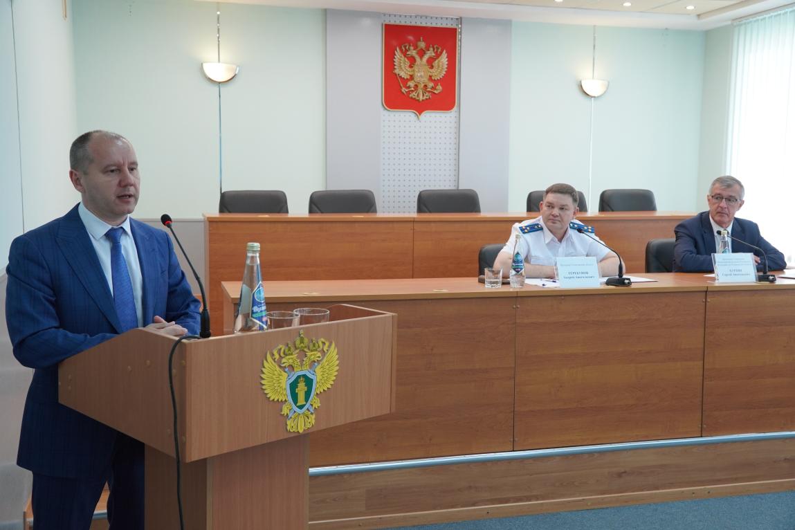 радченко павел васильевич волгоград. министр юстиции кировской области официальный сайт. министерство юстиция кировской обл. региональный минюст. специалисты минюста.