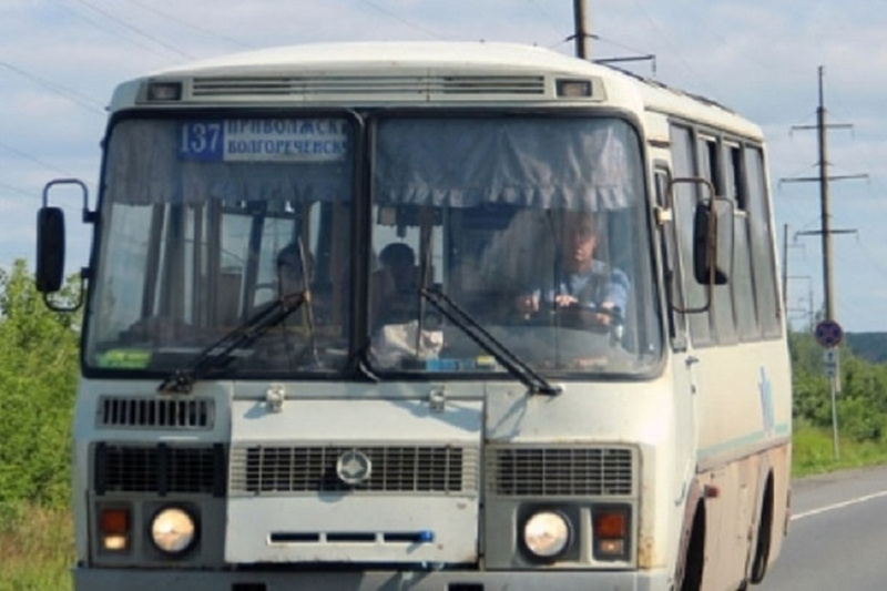 Маршрут приволжск. Приволжский автобус. Автобус Волгореченск Кострома. Иваново Волгореченск автобус. Автобус Приволжск.