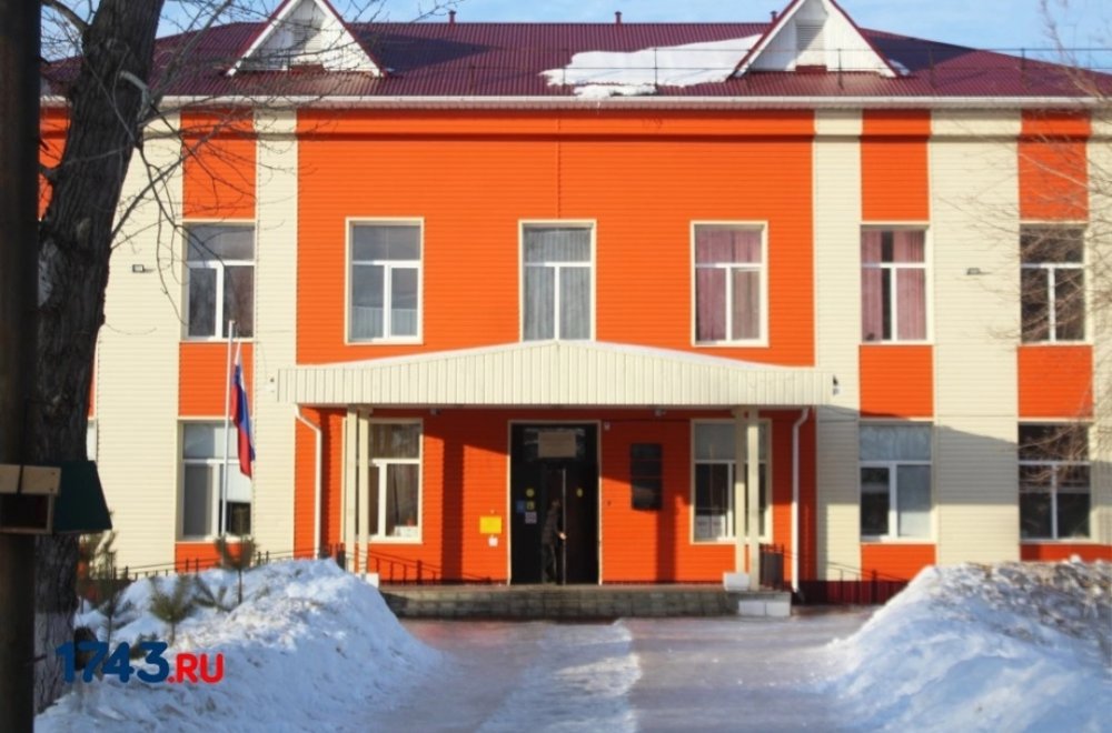 Заминировали школы. Школа 1 илек оренбургская область. Гимназия 1 оренбург карантин. Школа ясень 9 января сайт. Школа 56 оренбург.