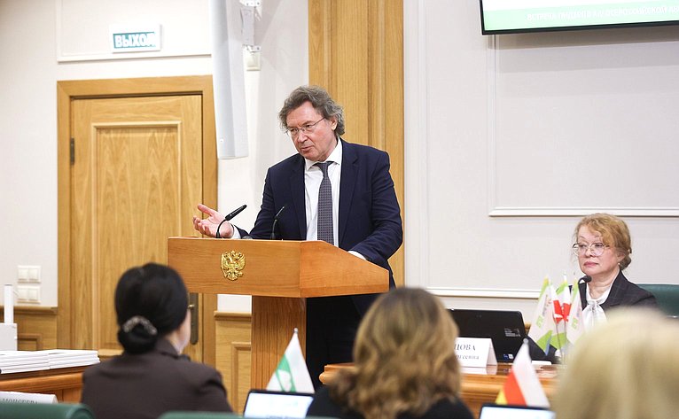 Анастасия Жукова провела встречу с лидерами XIV Всероссийской акции «Добровольцы – детям»