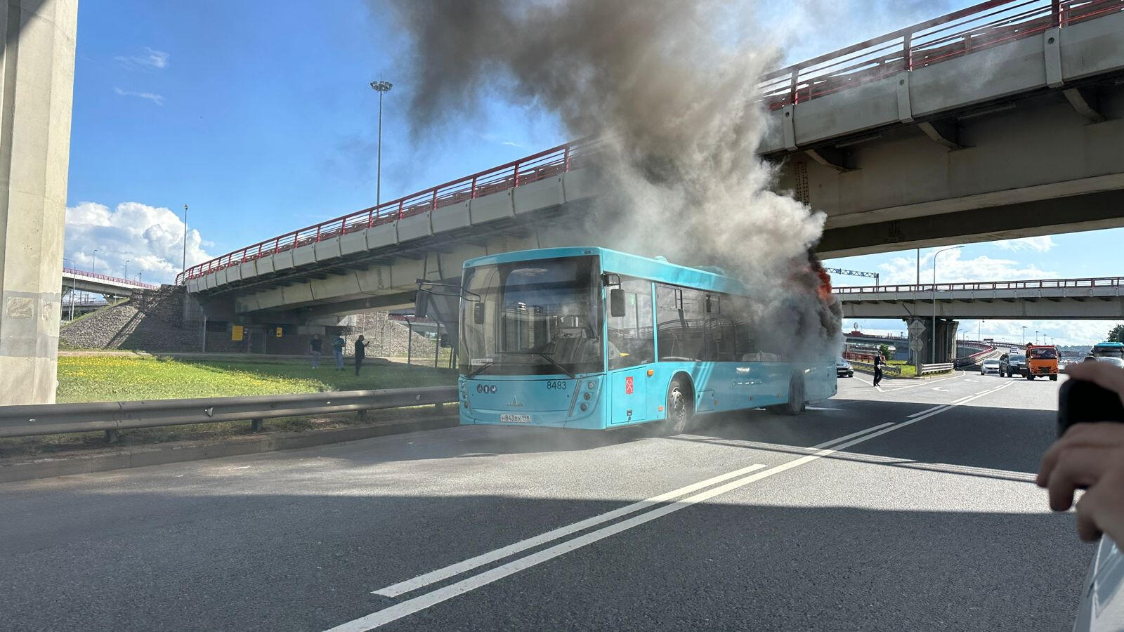 Метро пулковское шоссе. Автобус пулковское шоссе. Аэропорт пулково, санкт-петербург, пулковское шоссе. Метро спб магазин пулковское шоссе. Шаттл аутлет пулково.