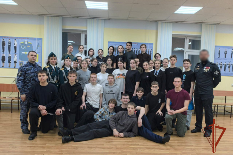 Росгвардия в Томской области чествует Героев Отечества