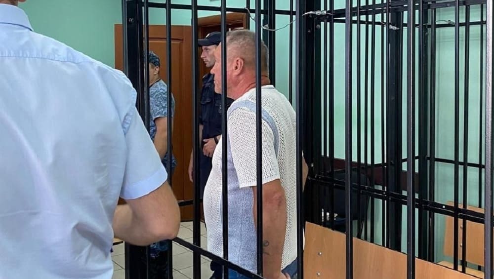 В Карачеве экс-руководителей МУПа Филина и Лосенкову отдали под суд за взятки