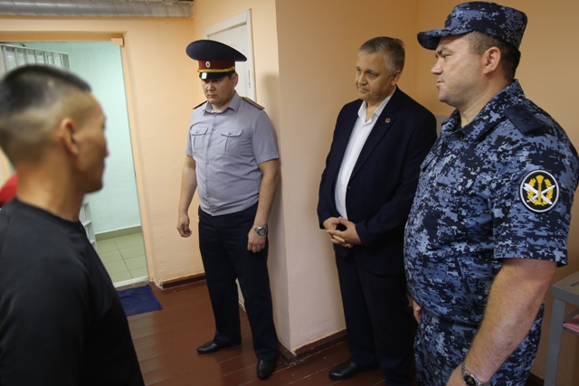 Начальник Управления Минюста России по Омской области Павел Данченко посетил исправительный центр № 1