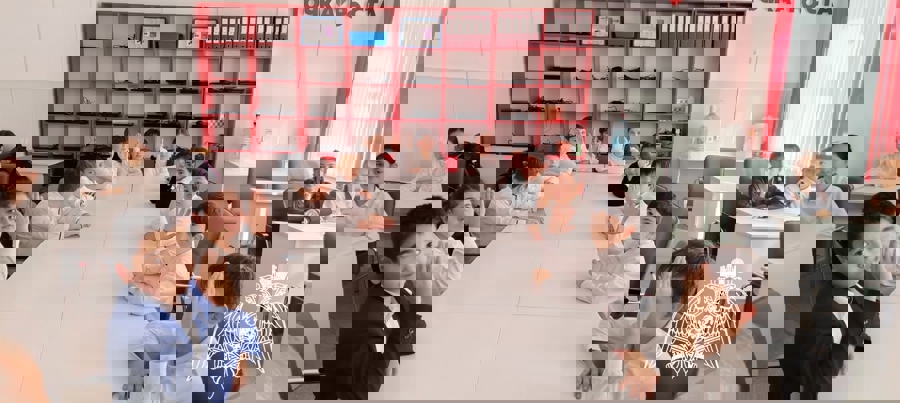 Ветеран Росгвардии провел тематическую встречу со школьниками Карачаево-Черкесии