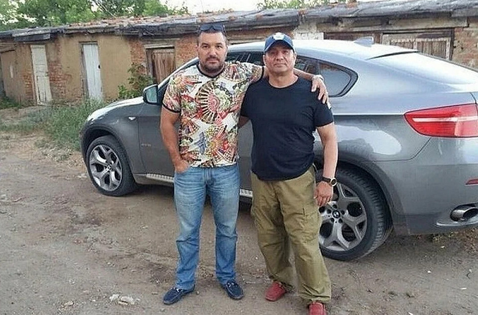 Альберт Галимов с товарищем