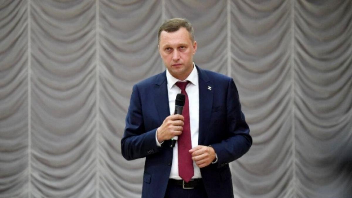 Бусаргин озвучил жалобы на духоту в общественном транспорте Саратова 