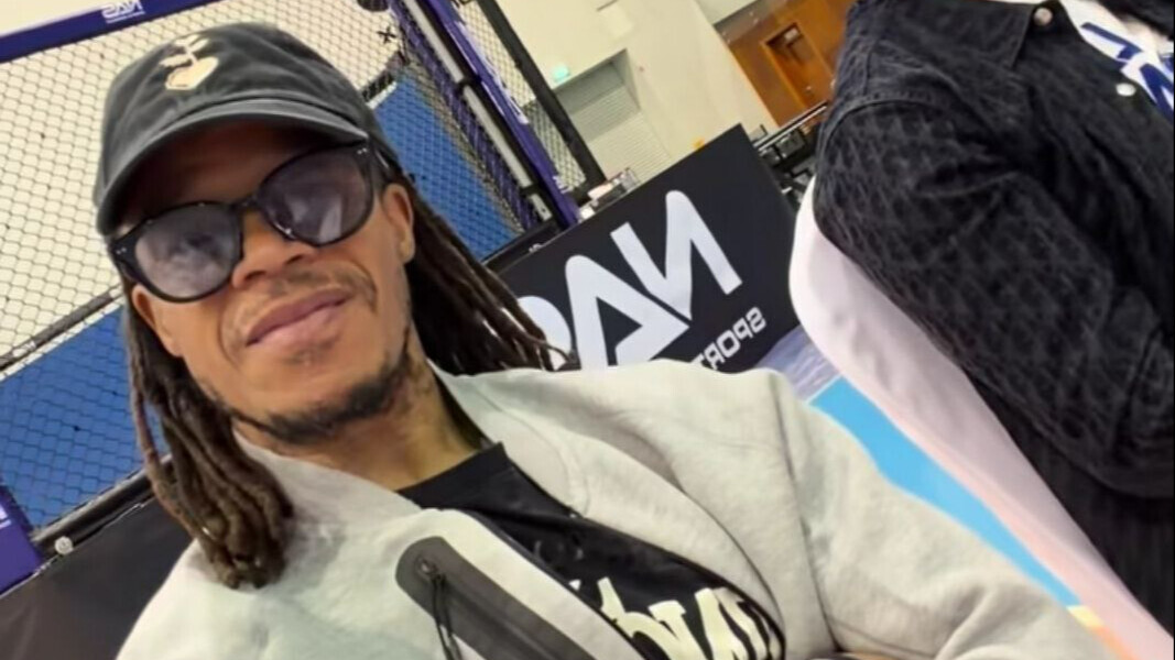 Бывший футболист «Барселоны» и «Ювентуса» Эдгар Давидс посетил тренировку Хабиба Нурмагомедова