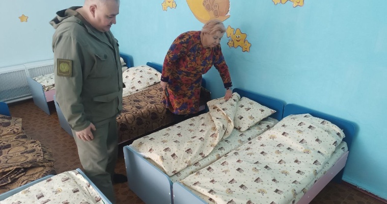 Удмуртия передала подшефному Лутугинскому району ЛНР 50 детских кроваток