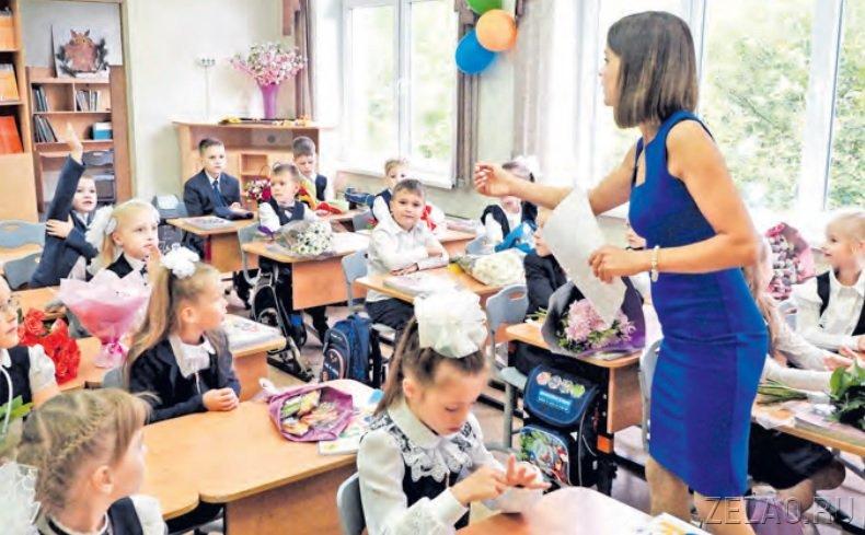 И.о. префекта округа Анатолий Смирнов рассказал о развитии школьного образования в Зеленограде
