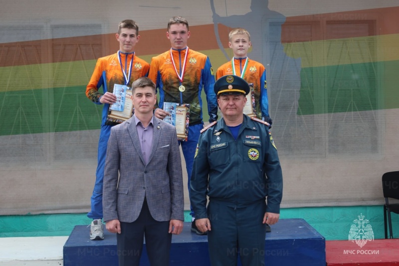 В Чите прошли соревнования по пожарно-спасательному спорту