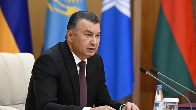 Премьер-министр Республики Таджикистан, Председатель Совета глав правительств Содружества Независимых Государств Кохир Расулзода на заседании Совета глав правительств СНГ в узком составе