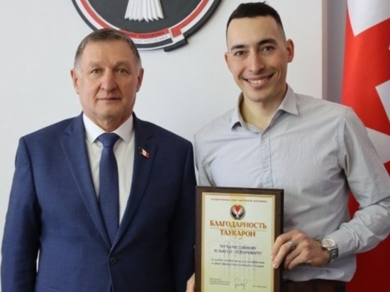 Удмуртский биатлонист Ильназ Мухамедзянов получил Благодарность за особые личные заслуги от властей региона