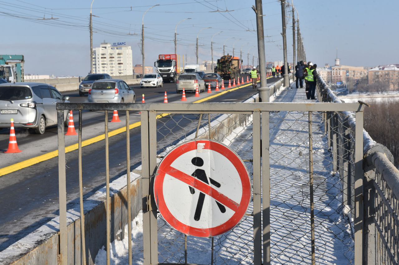 где находится ленинградский мост в омске