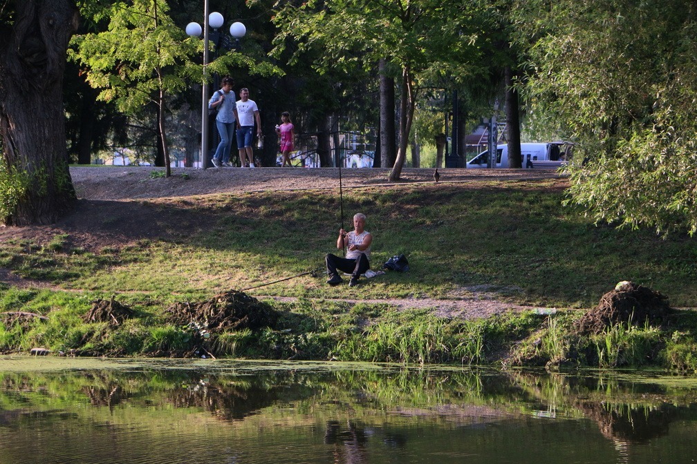 Папа, который увлекается рыбалкой, может оценить, если вы захотите в честь Дня отца к нему присоединиться