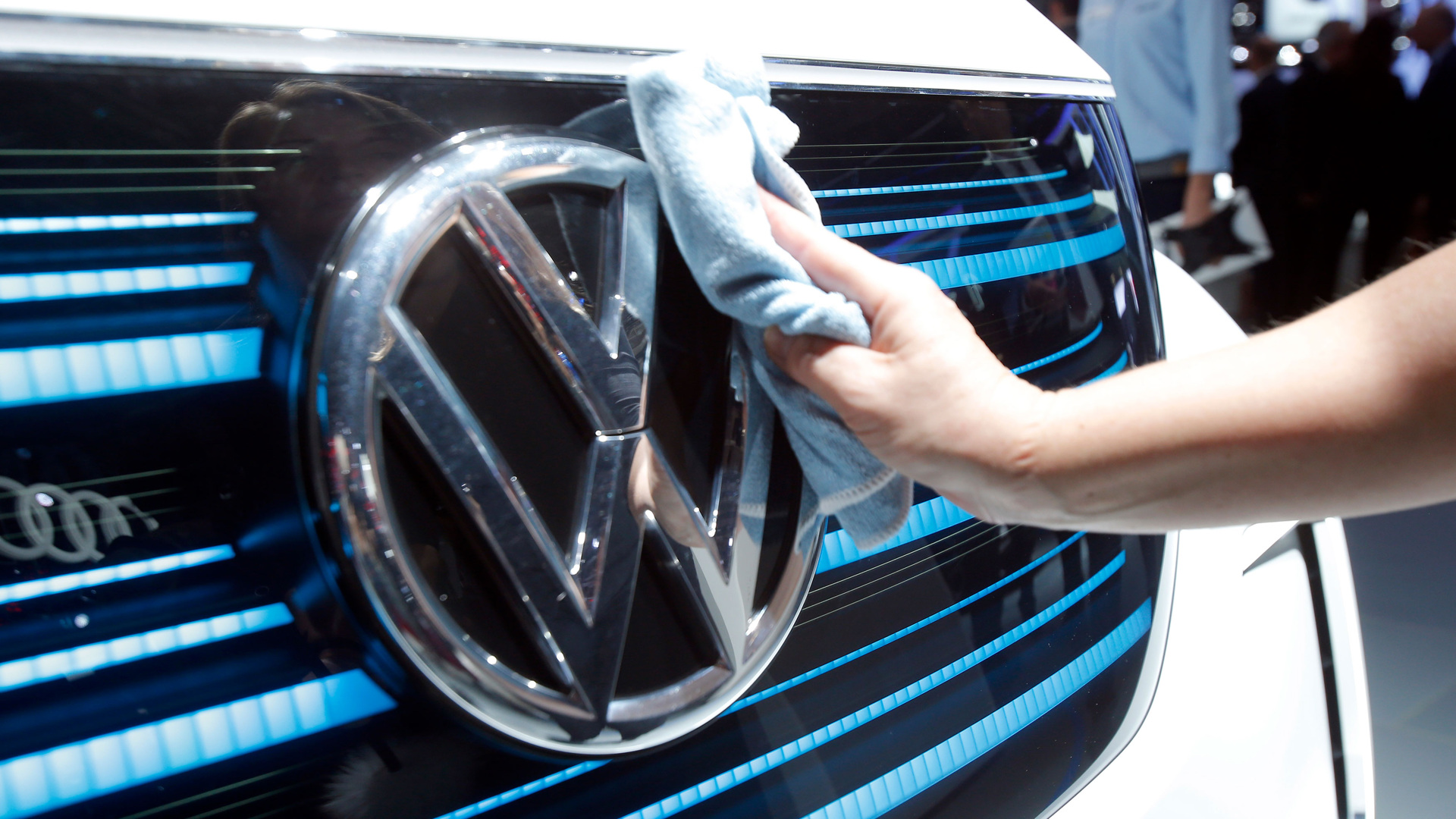 Volkswagen впервые за пять лет понес убытки, он потерял больше 1 млрд евро