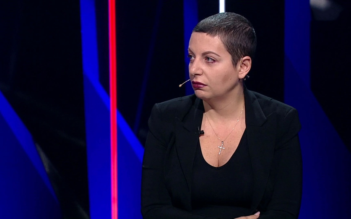 Симоньян уверена, что украинцы втихаря поют песню 