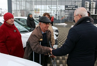 Новые автомобили Lada Granta получили 18 жителей Карачаево-Черкесии, пострадавших на производстве и нуждающихся в спецтранспорте