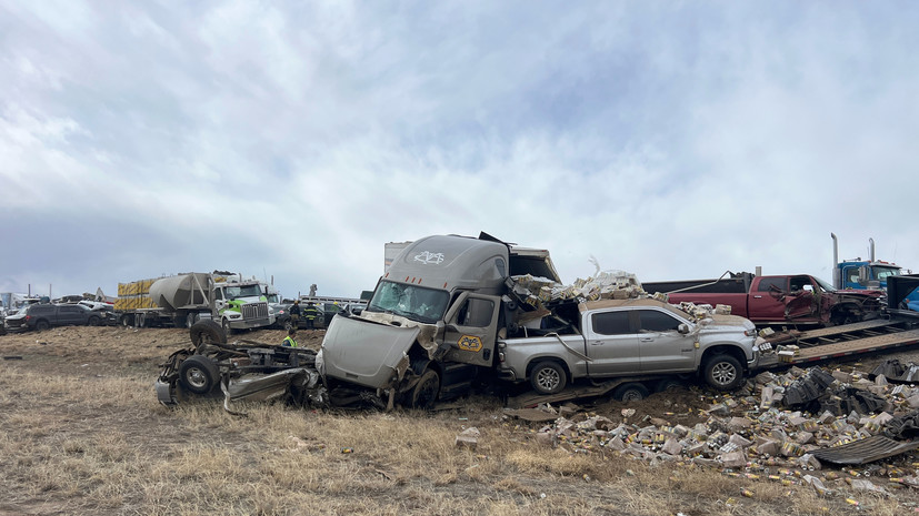 Четыре человека погибли, 29 пострадали в ДТП с 30 автомобилями в Колорадо