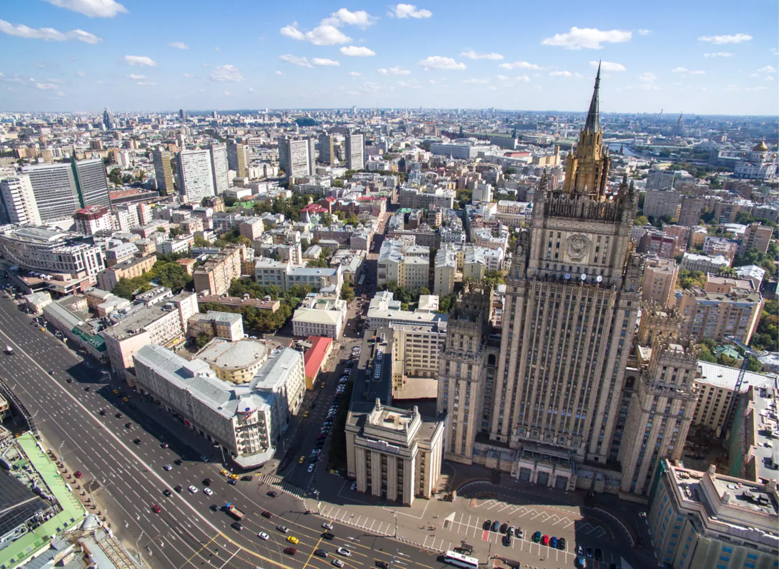 Иностранных дел. Здание МИД РФ на Смоленской-Сенной площади. Здание МИД на Смоленской площади. Москва высотка МИД. Высотка МИД на Смоленской.