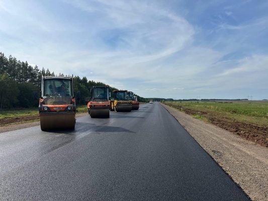 Завершаются финальные этапы реконструкции автодороги Костино-Камбарка в Сарапульском районе Удмуртии