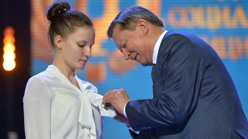 Четырёх подростков из Свердловской области наградят знаком «Горячее сердце»