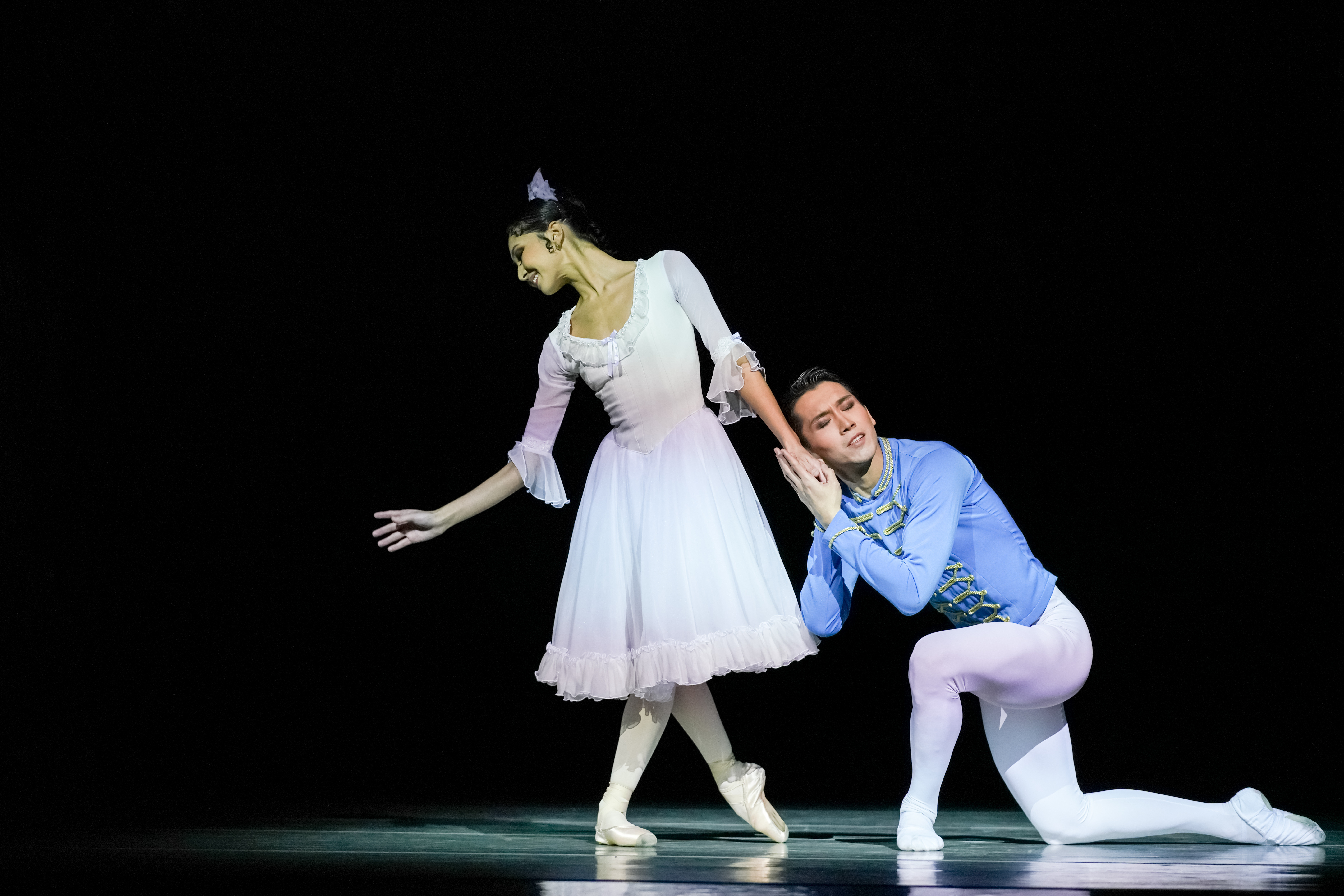 - премьера балета чайковского «щелкунчик». 18 декабря 1892 премьера балета чайковского щелкунчик. Состоялась премьера балета «щелкунчик» 1892. Щелкунчик 1892. Щелкунчик 1892.