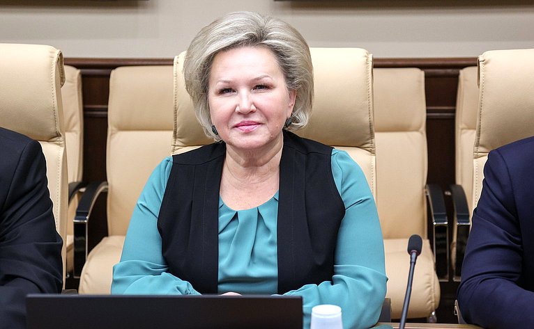 Елена Писарева