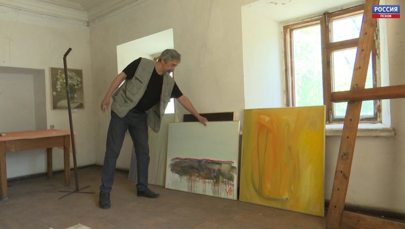 Псковские художники готовятся к масштабной выставке в петербургском арт-центре