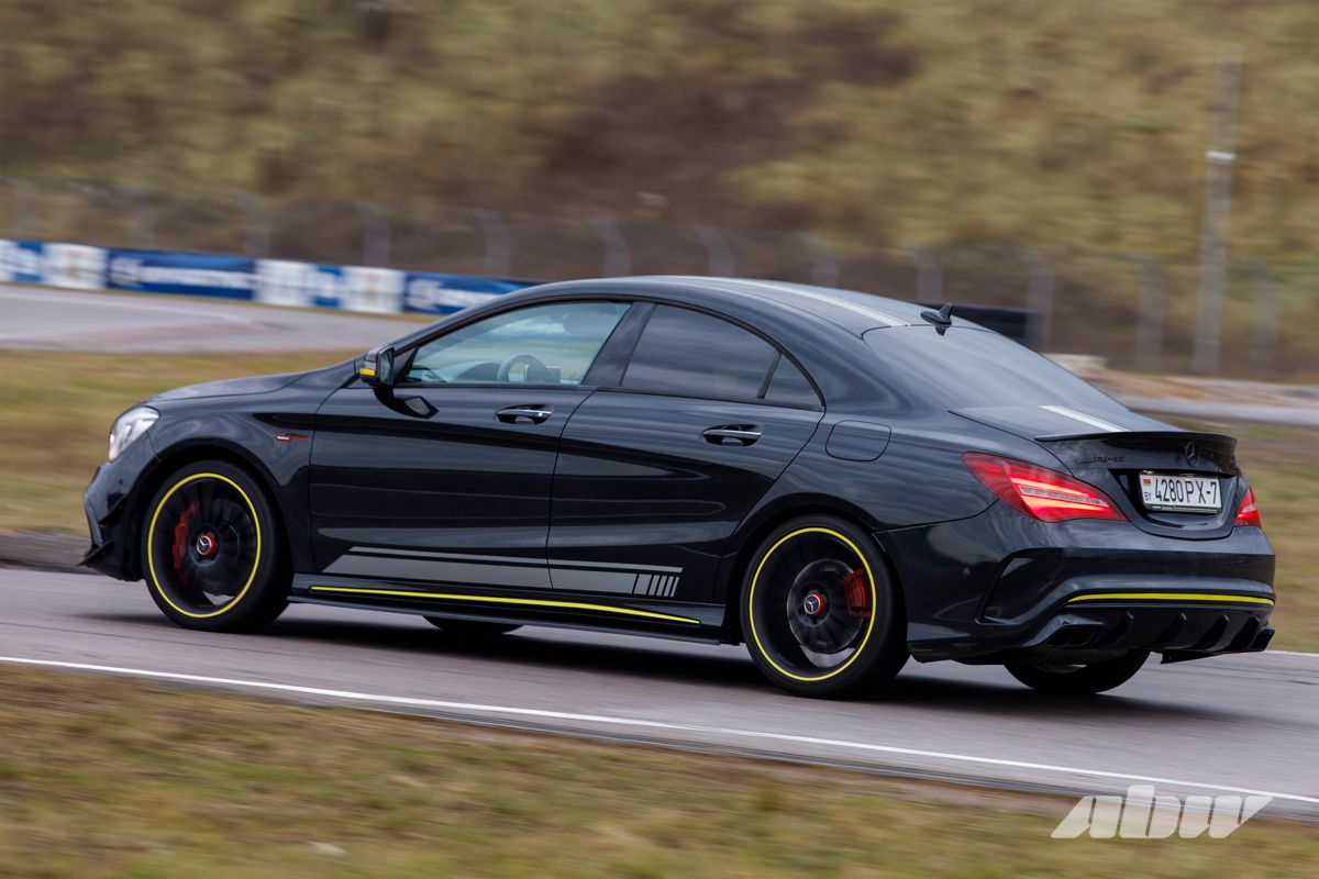 Кто на Boxster, кто на Corvette: смотрите, какие авто приехали на трек-день под Минском