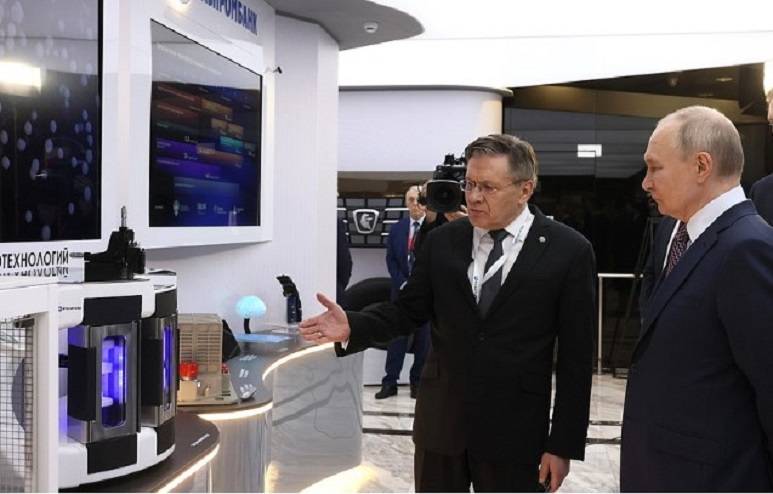 Фото ru официальный сайт Владимиру Путину показали наконечник "Орешника" Hi-Tech Селдон Новости