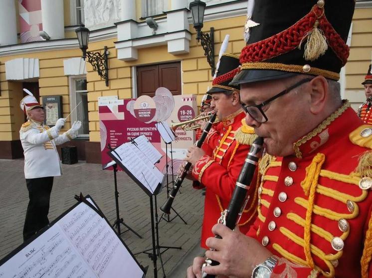 Более десяти театральных коллективов съехались в Ярославль на Волковский фестиваль