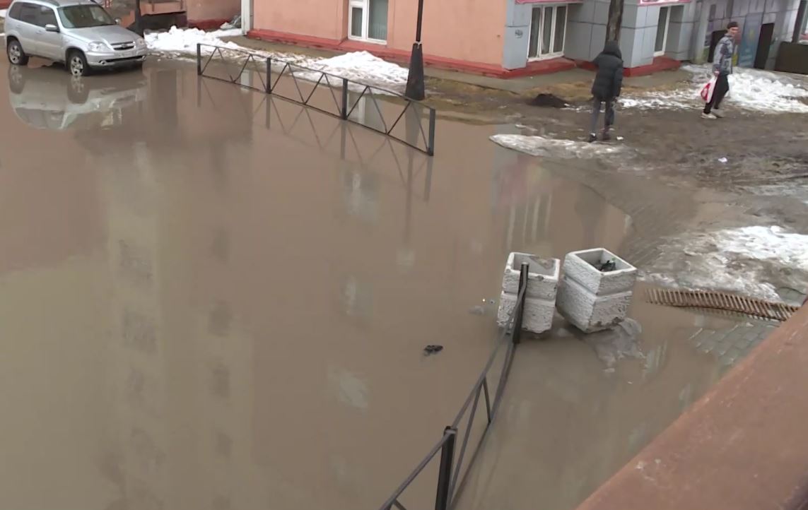 Южный город затопит. Венеция затопление. Потоп в городе. Затопленный двор.