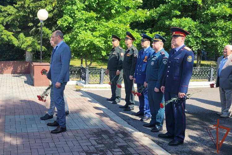 Мероприятия ко Дню памяти и скорби, прошли в Сибирском округе Росгвардии