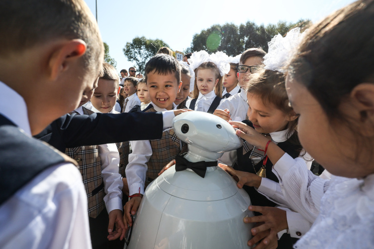 «Наша задача — научить ребенка правильно использовать современные технологии»