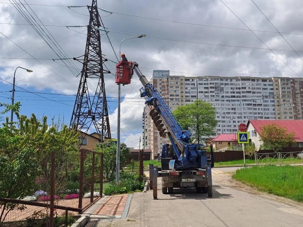 Ставрополь расширяет сеть уличного освещения: новые фонари появятся на 9 улицах