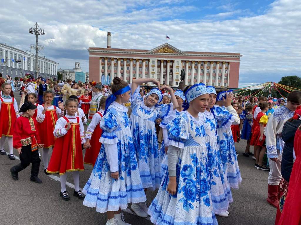 День г курска. Тимоня Курск рекорд. Тимоня Курск 2022. Тимоня в Курске на день города. Народные праздники города Курска.