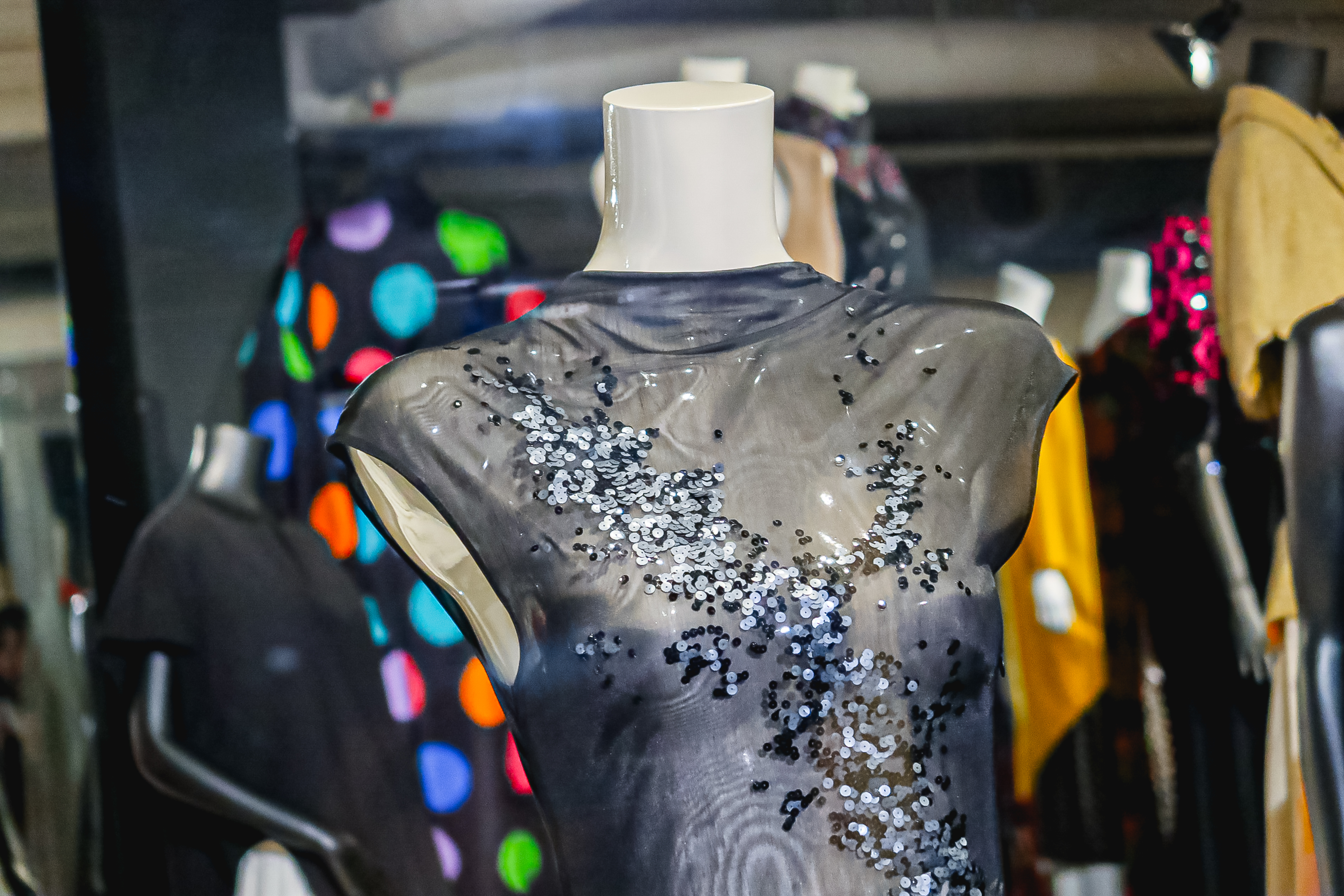 Эрмитаж показывает наследие петербургских модельеров от Меликовой до Бухинника17