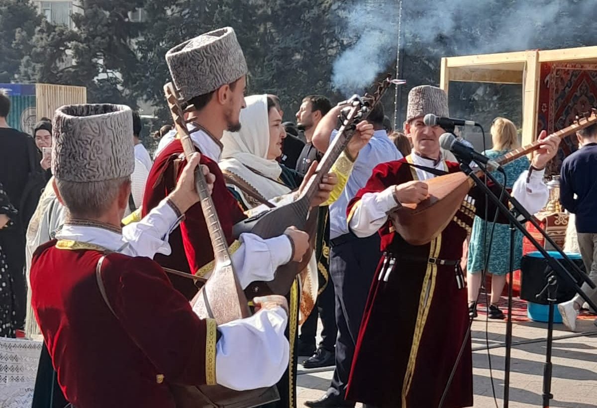 ингушетия махачкала. ингушетия махачкала. тарки тау махачкала. вайнахские башни грозный. чечня грозный горы.