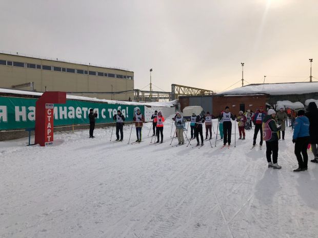 Команда администрации Советского района победила в лыжной гонке