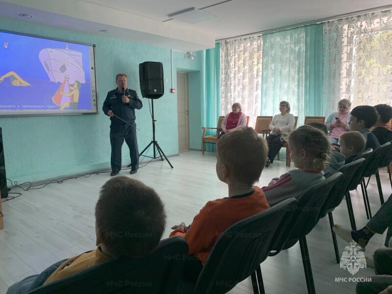 Интерактивный урок по безопасности на воде от Ансамбля МЧС России