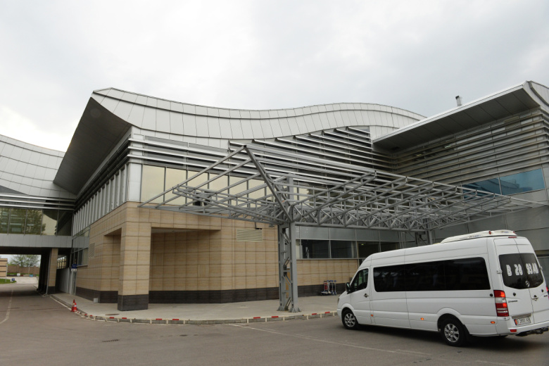 Терминал аэропорта Манас-2 в Бишкеке