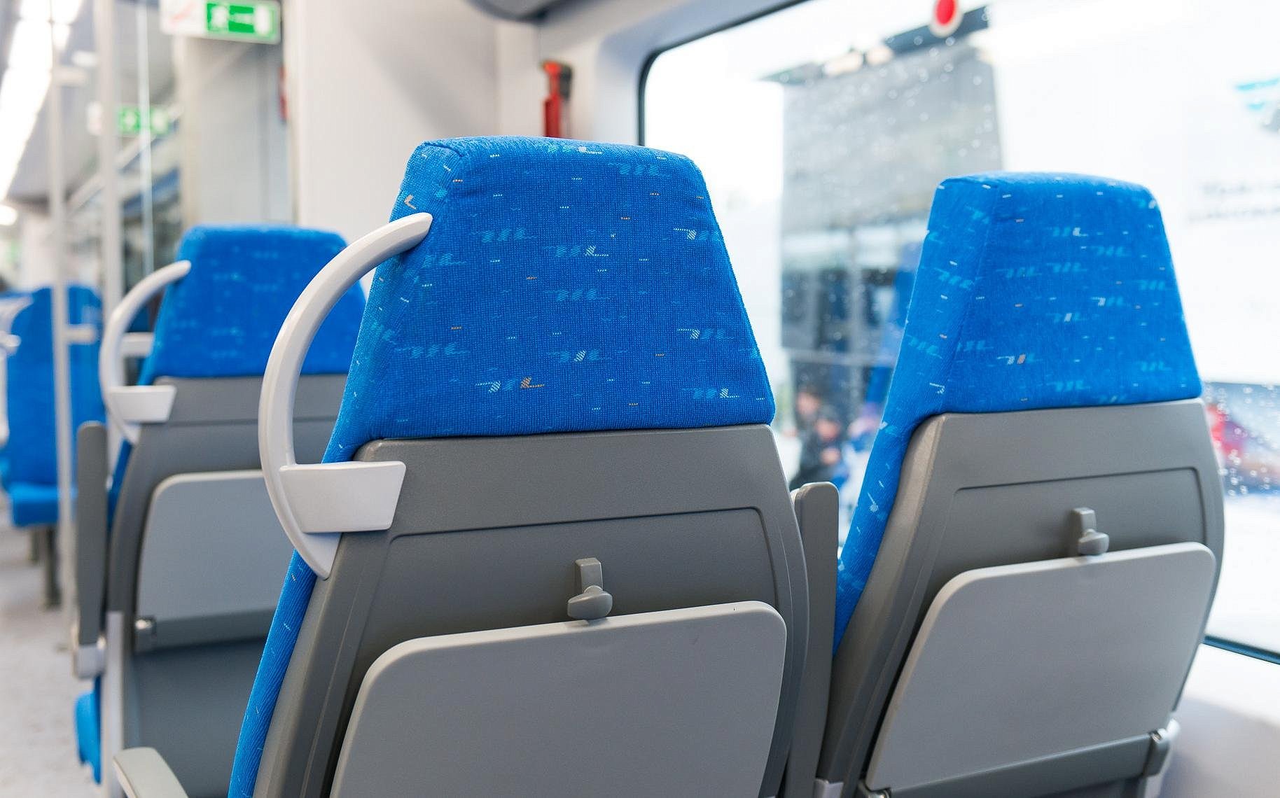 мягкие кресла для автобуса