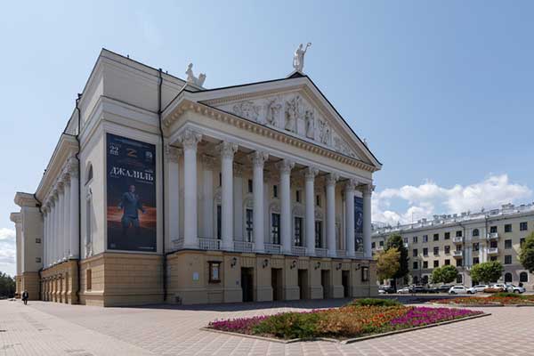 Театр им. М. Джалиля выпустит оперу о Дэрдменде