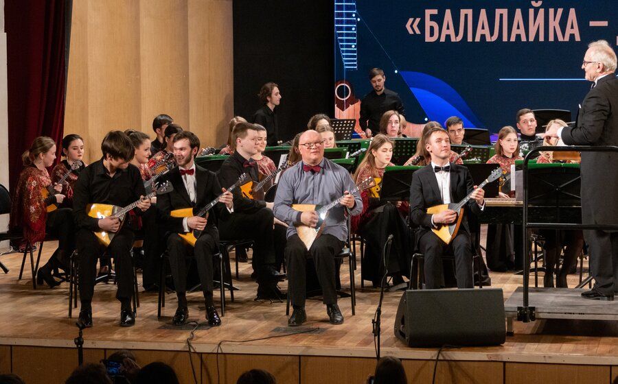 Фестиваль балалайки. Балалайка Ренессанс в мае Гнесинка. Балалайка-Ренессанс конкурс 2024 картинки.
