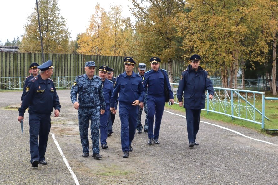 Представители прокуратуры Мурманской области посетили колонию поселения в г. Оленегорске
