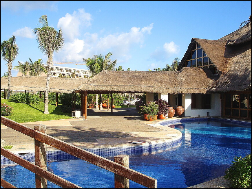 Древность и современность в Канкуне