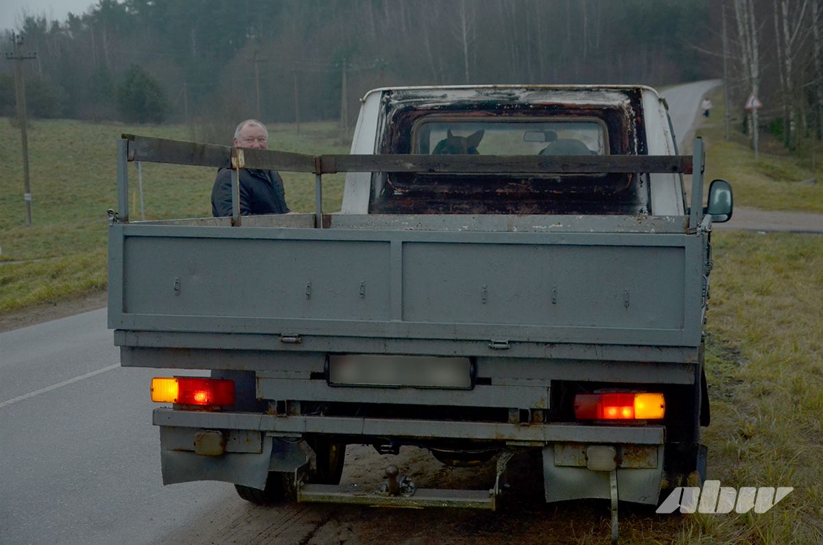 «За сегодня остановили двоих на «лете» – оба повторно»: съездили в рейд по шинам с ГАИ
