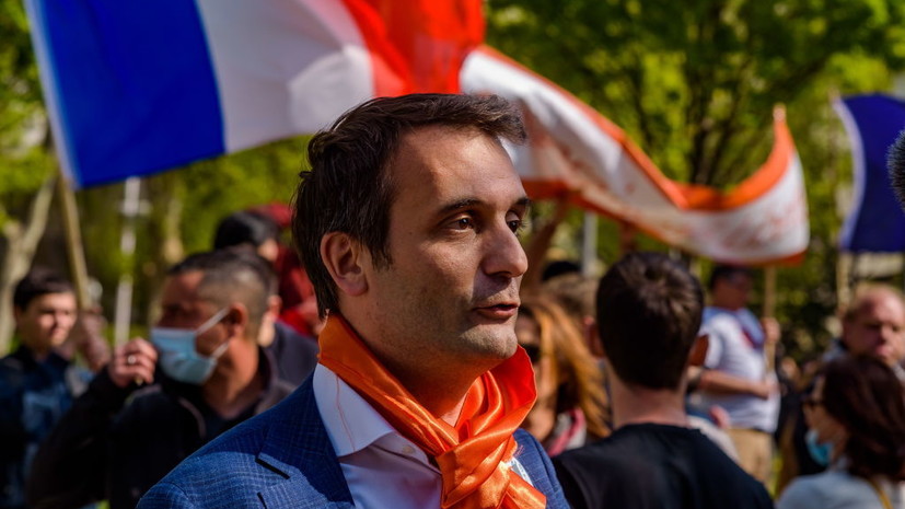 киев 2015. почтовая площадь киев фото. киев французски. французский квартал астана. площадь независимости киев ссср.