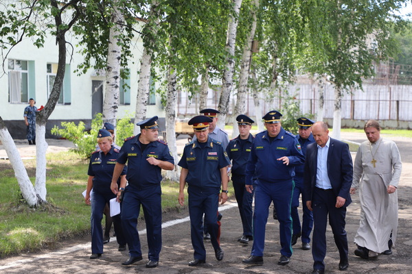 СИЗО-4 и ИК-37 ГУФСИН России по Кемеровской области – Кузбассу с рабочим визитом посетили региональные омбудсмен и прокурор